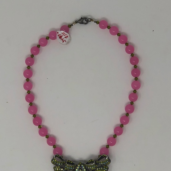 Green Vintage Brooch Necklace - Picture 5 of 6